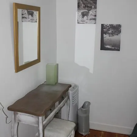 Alojamento de Acomodação e Pequeno-almoço La Charentaise Des Lilas *