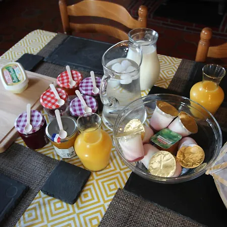 La Charentaise Des Lilas Alojamento de Acomodação e Pequeno-almoço *