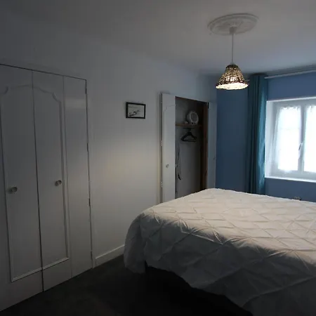 Alojamento de Acomodação e Pequeno-almoço La Charentaise Des Lilas *