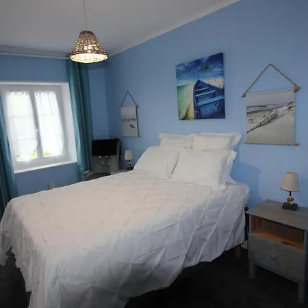 La Charentaise Des Lilas * Saint-Leger (Charente-Maritime)