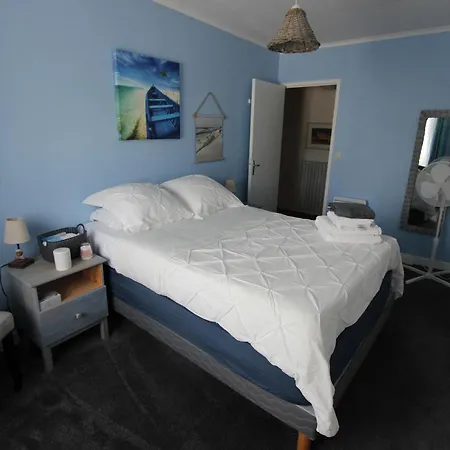 La Charentaise Des Lilas Bed & Breakfast