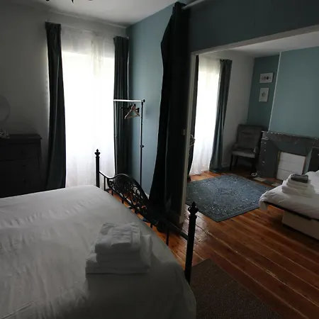 La Charentaise Des Lilas Alojamento de Acomodação e Pequeno-almoço *