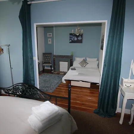 La Charentaise Des Lilas Alojamento de Acomodação e Pequeno-almoço *