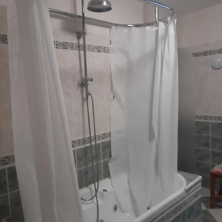 La Charentaise Des Lilas Bed & Breakfast Saint-Leger (Charente-Maritime)