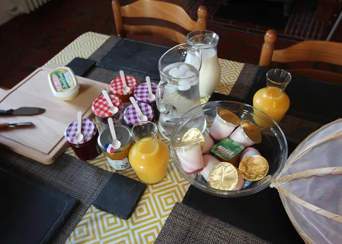 La Charentaise Des Lilas Bed & Breakfast *